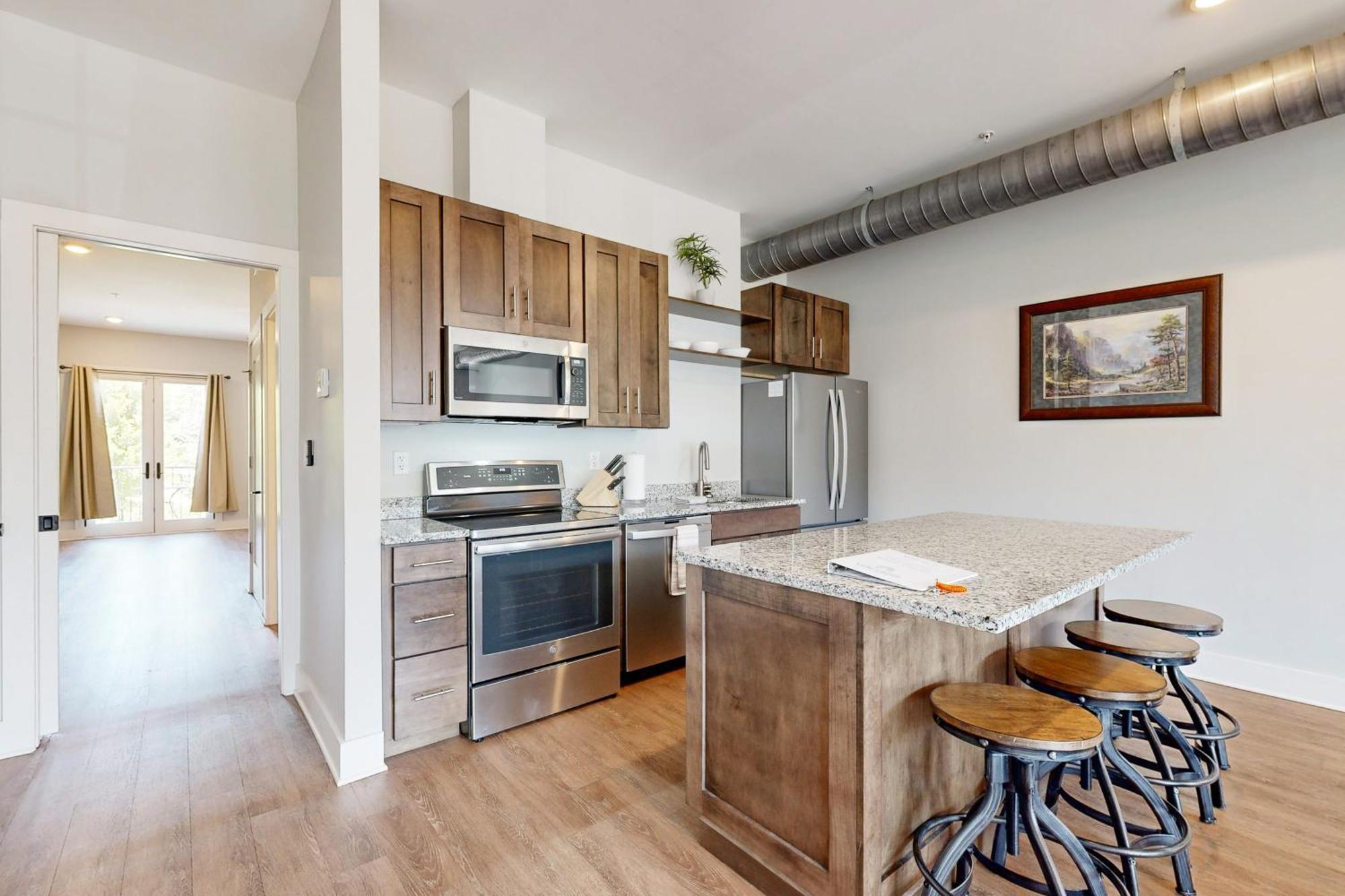 Haywood Chic Retreat Unit 215